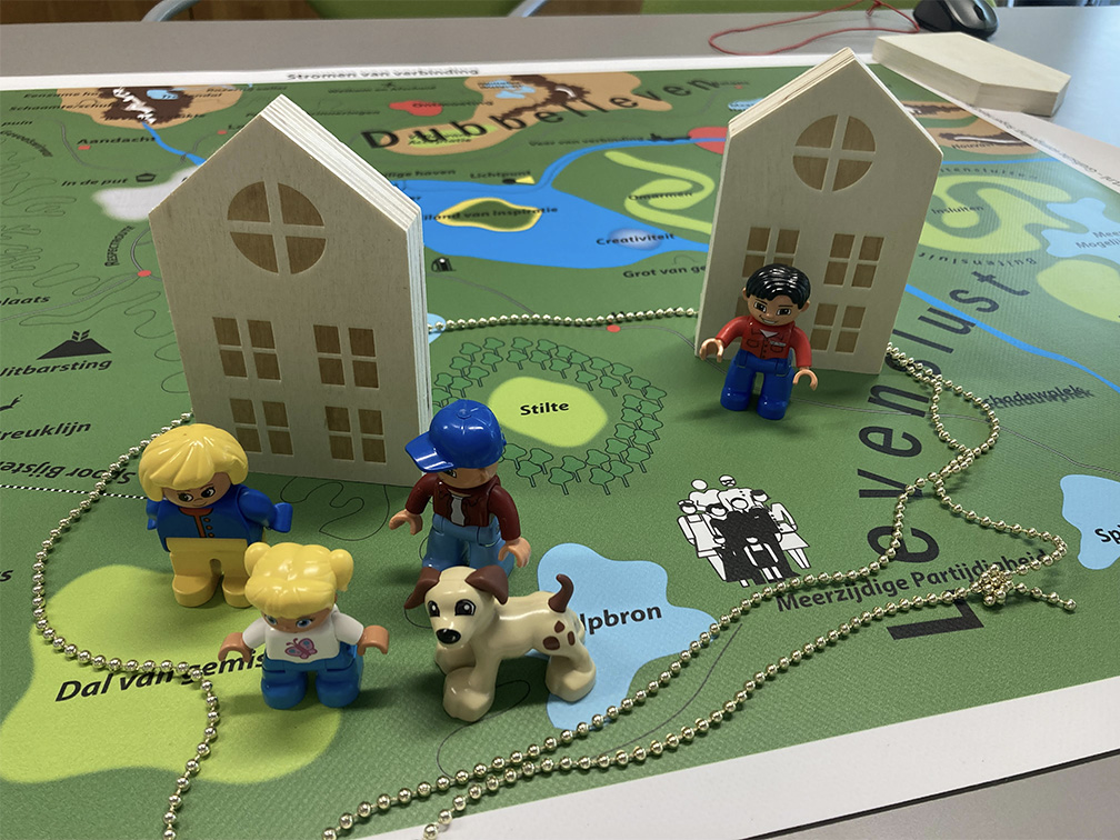 #verdriet #verlies #teleurstelling #rouw #weerbaarheid #zelfvertrouwen
#spannend #angst #verwerking #creatief #workshops #boos
#creatieveworkshops #nieuw
#kinderen #brugklassers #groep8
#brusjes #dierbare #overlijden #scheiding #verhuizen #hulp
#verliesvader #verliesmoeder #verlieszus #verliesbroer
#verliesopa #verliesoma #geluk